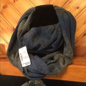 NWT, Blue Infinity Scarf. Original pac.